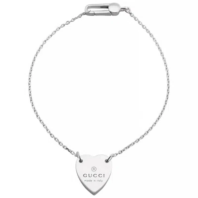 Pre-owned Gucci Silver Engraved Heart Motif Trademark Bracelet