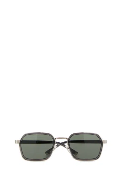 Gucci Silver Square Sunglasses In Gray