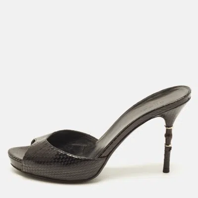 Pre-owned Gucci Size 38 Black Python Leather Bamboo Slide Sandals