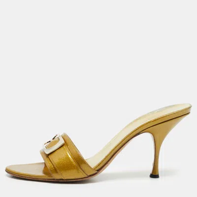 Pre-owned Gucci Size 38.5 Gold Patent Leather Buckle Details Slide Sandals