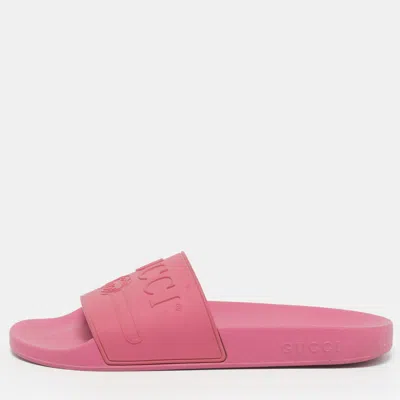 Pre-owned Gucci Size 40 Pink Rubber Logo Pool Slide