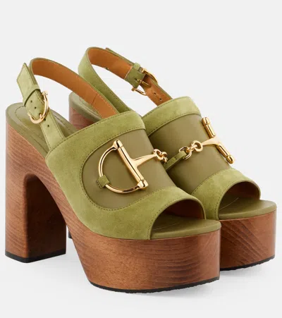 Gucci Slingback-sandalen Horsebit Aus Veloursleder In Grün