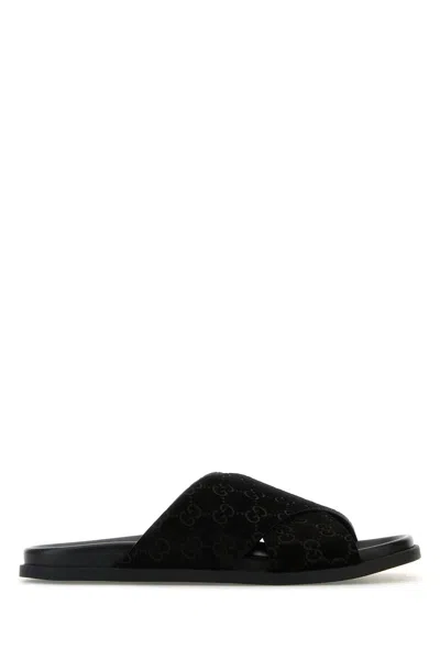 GUCCI SLIPPERS IN PELLE SCAMOSCIATA NERA  UOMO