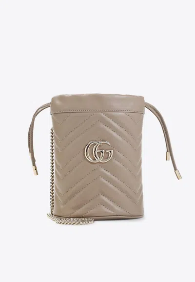 GUCCI SMALL GG MARMONT BUCKET BAG