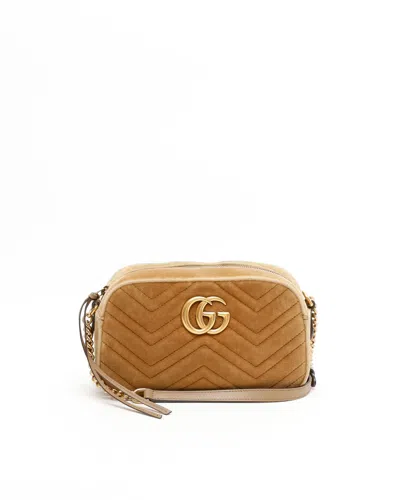 Gucci Small Velvet Marmont Camera Bag In Sand