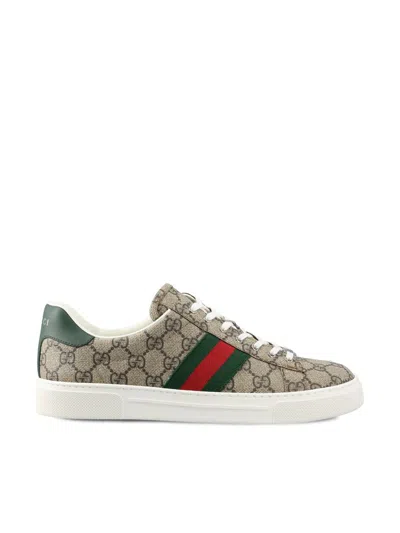 Gucci Ace Gg Supreme Bee-print Monogrammed Sneakers In Beige