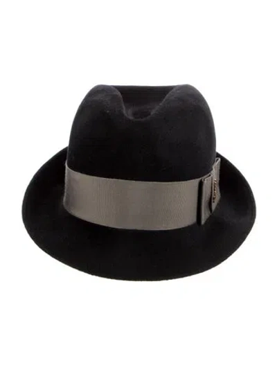 Pre-owned Gucci Solid Fedora Hat In Black