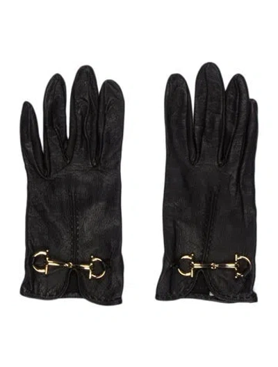 Pre-owned Gucci Solid Leather Gloves In Black