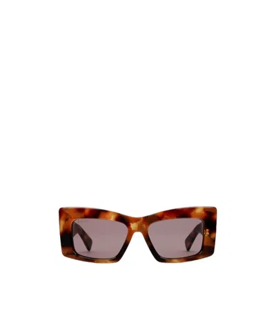 Gucci Square Sunglasses In Nude