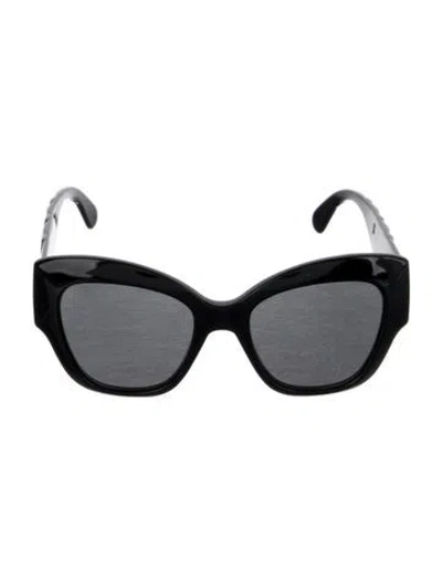 Pre-owned Gucci Square Tinted Sunglasses In Black