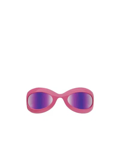 Gucci Square Tinted Sunglasses In Red