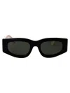 Gucci Squared Sunglasses Gg1664 S 001