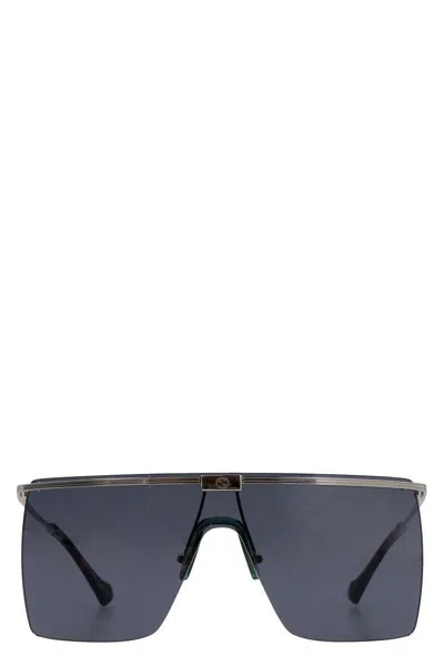 Gucci Squared Sunglasses In Black