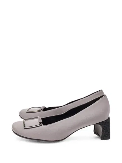 Pre-owned Gucci Square-toe Metal-trim Pumps In Gray