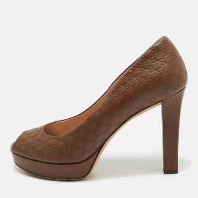 Pre-owned Gucci Ssima Leather Platform Peep Toe Pumps Size 39.5 In Brown