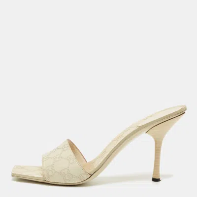Pre-owned Gucci Ssima Leather Slide Sandals Size 41 In White
