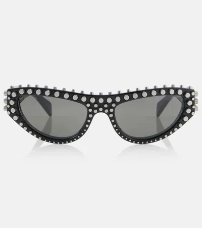 Gucci Studded Cat-eye Sunglasses In Black