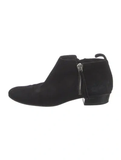 Pre-owned Gucci Suede Flats In Black