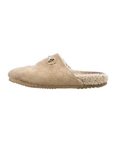 Pre-owned Gucci Suede Graphic Print Slippers In Gold/metallic