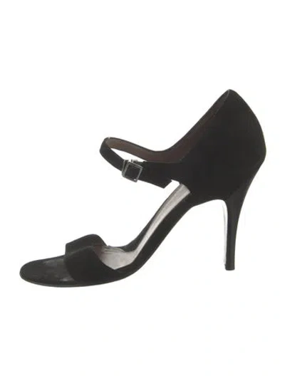 Pre-owned Gucci Suede Sandals In Black