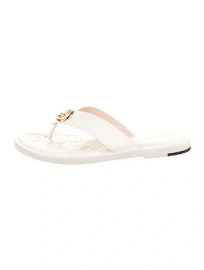 Pre-owned Gucci Sukey Logo Leather Flip Flops W/ Tags In Neutrals