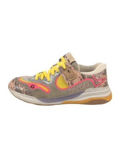 Pre-owned Gucci Sukey Logo Leather Sneakers In Yellow