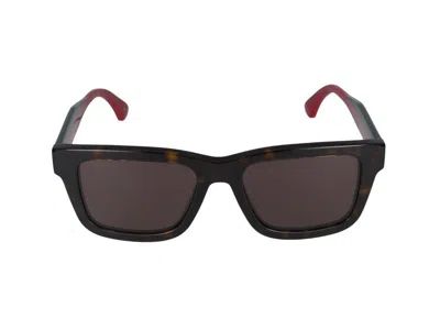Gucci Sunglasses In Black
