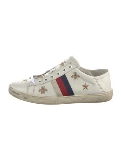 Pre-owned Gucci Sylvie Web Accent Leather Sneakers In White