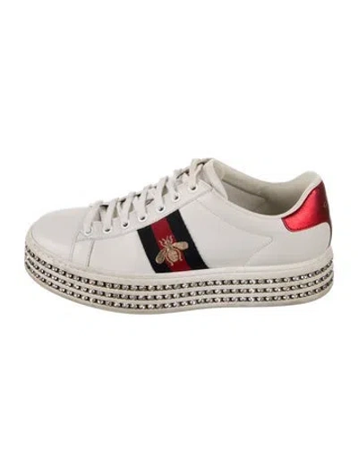 Pre-owned Gucci Sylvie Web Accent Leather Sneakers In White