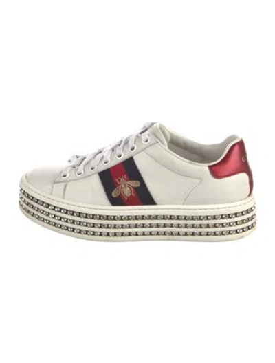 Pre-owned Gucci Sylvie Web Accent Leather Sneakers In White