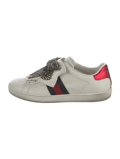 Pre-owned Gucci Sylvie Web Accent Leather Sneakers In White