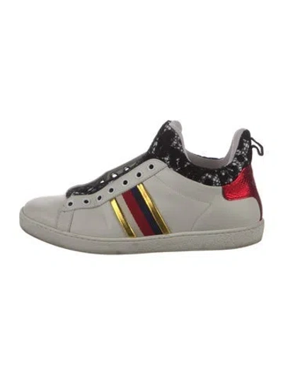 Pre-owned Gucci Sylvie Web Accent Leather Sneakers In White
