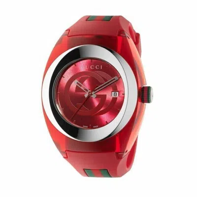 Pre-owned Gucci Sync Xxl Ya137103 Quartz Red Rubber Band Watch - Retail Price $680