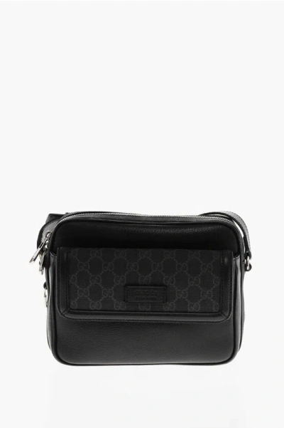 Gucci Textured Leather Shoulder Bag With Logoed Detail In Black