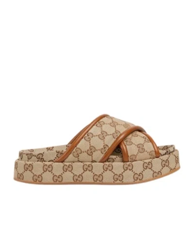 GUCCI WOMEN'S GG PLATFORM SANDAL