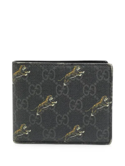 Pre-owned Gucci Tiger Print Gg Supreme Wallet In Black