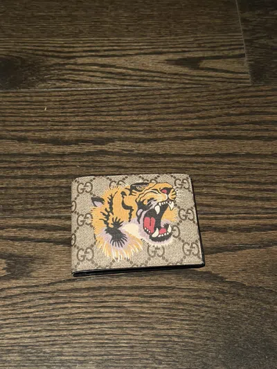 Pre-owned Gucci Tiger Wallet In Sand