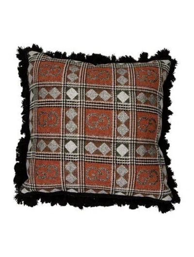 Pre-owned Gucci Tweed Metallic Gg Throw Pillow In Neutral