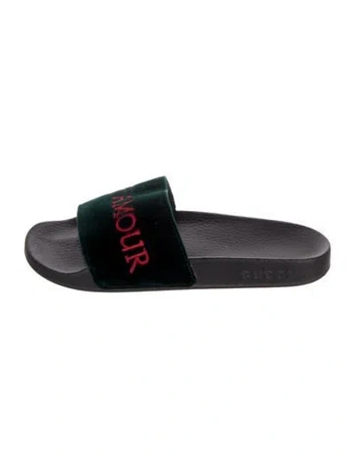 Pre-owned Gucci Velvet Graphic Print Slides In Green