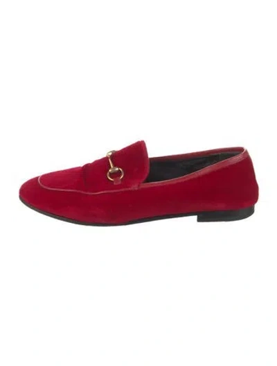Pre-owned Gucci Velvet Loafers In Red
