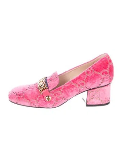 Pre-owned Gucci Velvet Printed Loafers In Pink