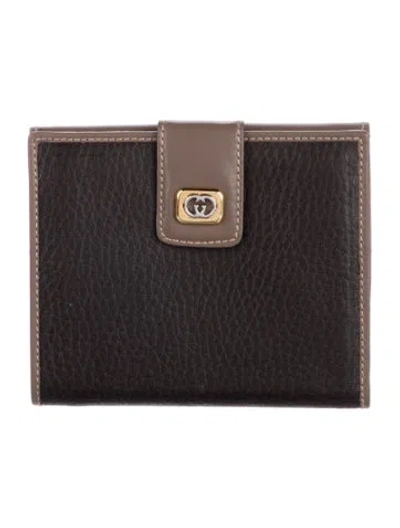 Pre-owned Gucci Vintage Bifold Compact Wallet In Brown