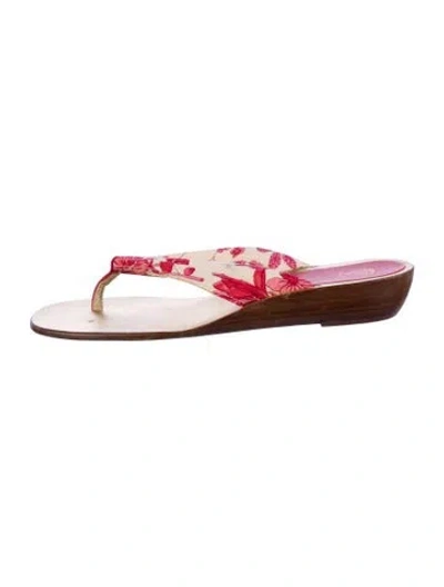 Pre-owned Gucci Vintage Floral Print Flip Flops In Gold