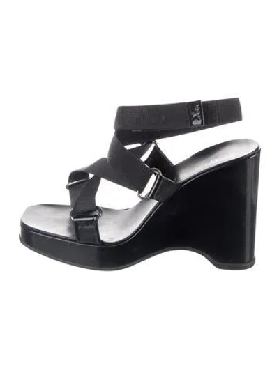 Pre-owned Gucci Vintage Leather T-strap Sandals In Black