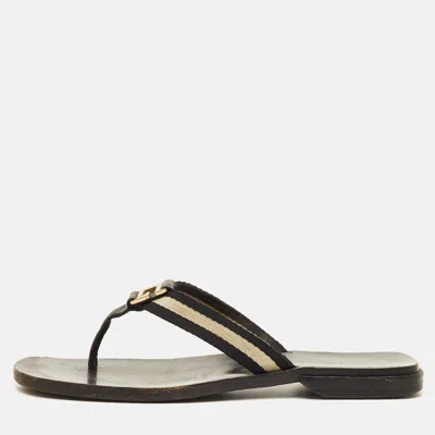 Pre-owned Gucci Vintage Size 38 Black/white Web Tape Logo Flat Thong Sandals