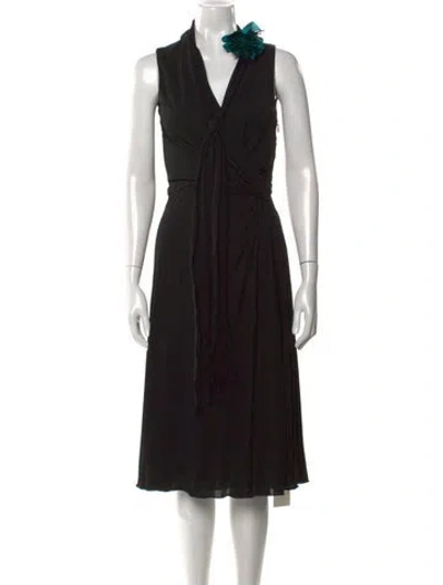 Pre-owned Gucci V-neck Midi Length Dress In Black