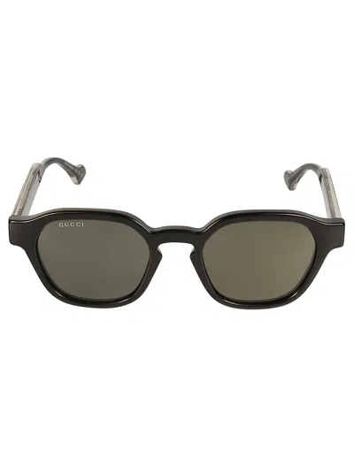 Gucci Wayfarer Classic Sunglasses In Gray