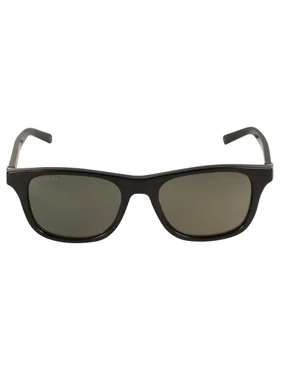 Gucci Wayfarer Classic Sunglasses In Black-black-grey