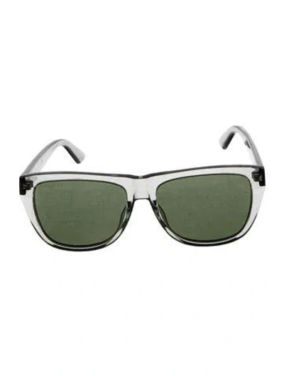 Pre-owned Gucci Wayfarer Tinted Sunglasses In Gray