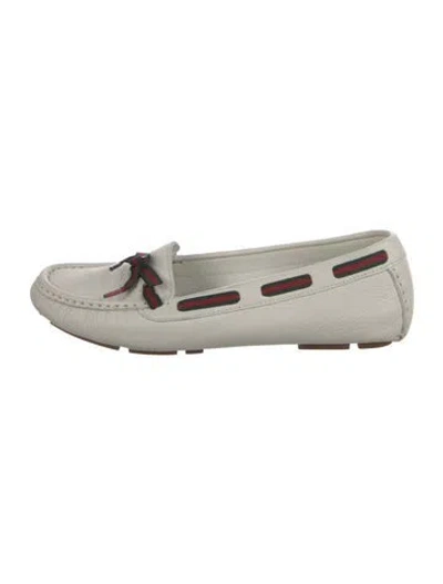 Pre-owned Gucci Web Accent Leather Loafers In White